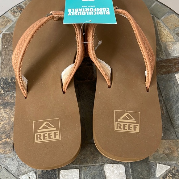 Woman’s REEF Cora Sandal, Natural, Size 7 - Picture 4 of 6